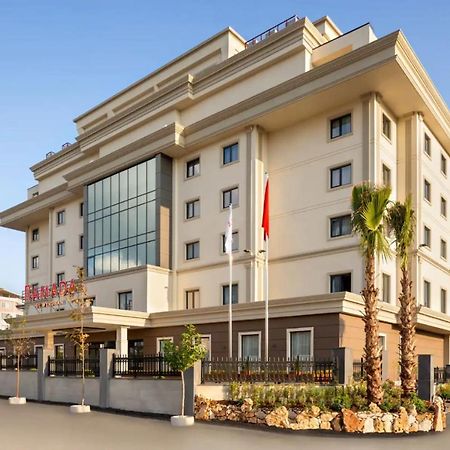 Hotel Ramada By Wyndham Adıyaman Exterior foto